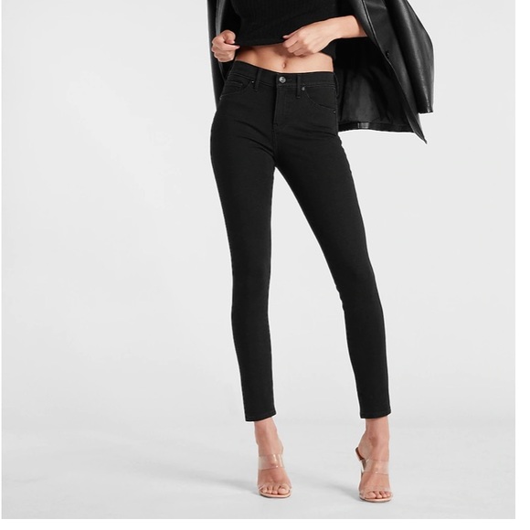 Express mid rise skinny jeans in pitch black NWOT